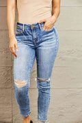 BAYEAS Mid Rise Distressed Skinny Jeans - Hovatok