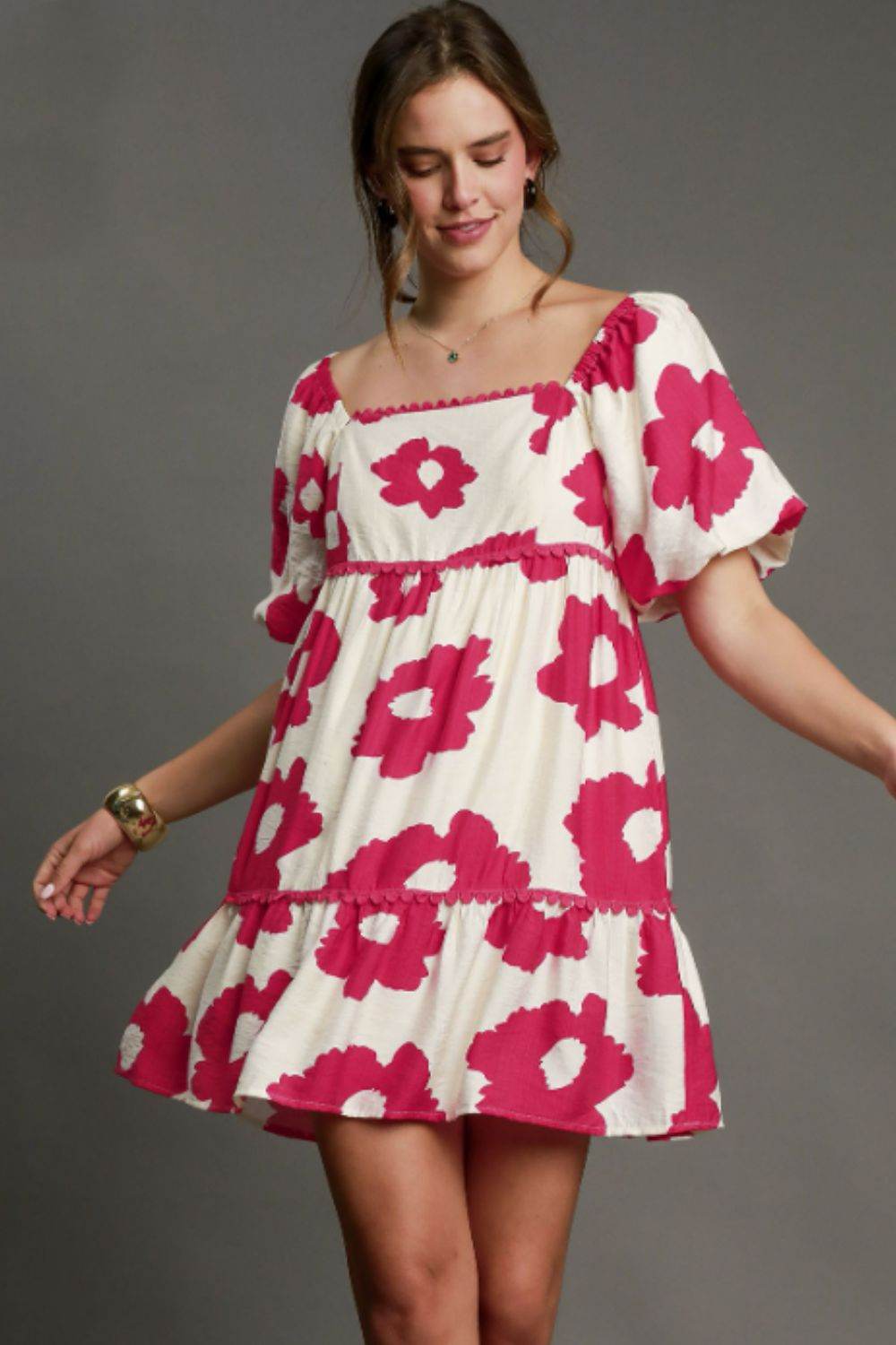 Umgee Full Size Contrast Floral Short Sleeve Mini Dress Plus Size - Hovatok