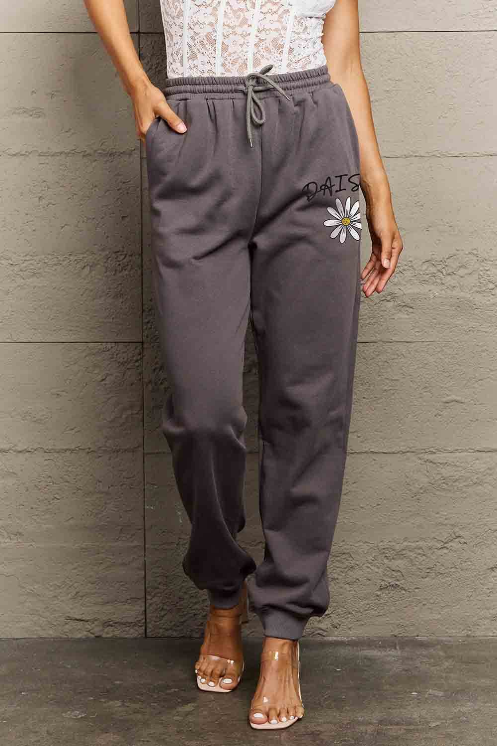 Simply Love Simply Love Full Size Drawstring DAISY Graphic Long Sweatpants - Hovatok