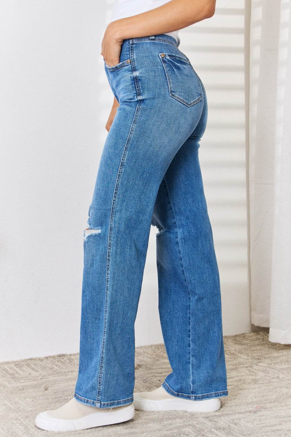 Judy Blue Full Size High Waist Distressed Straight-Leg Jeans - Hovatok
