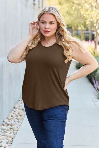 Basic Bae Full Size Round Neck Curved Hem Tank - Hovatok