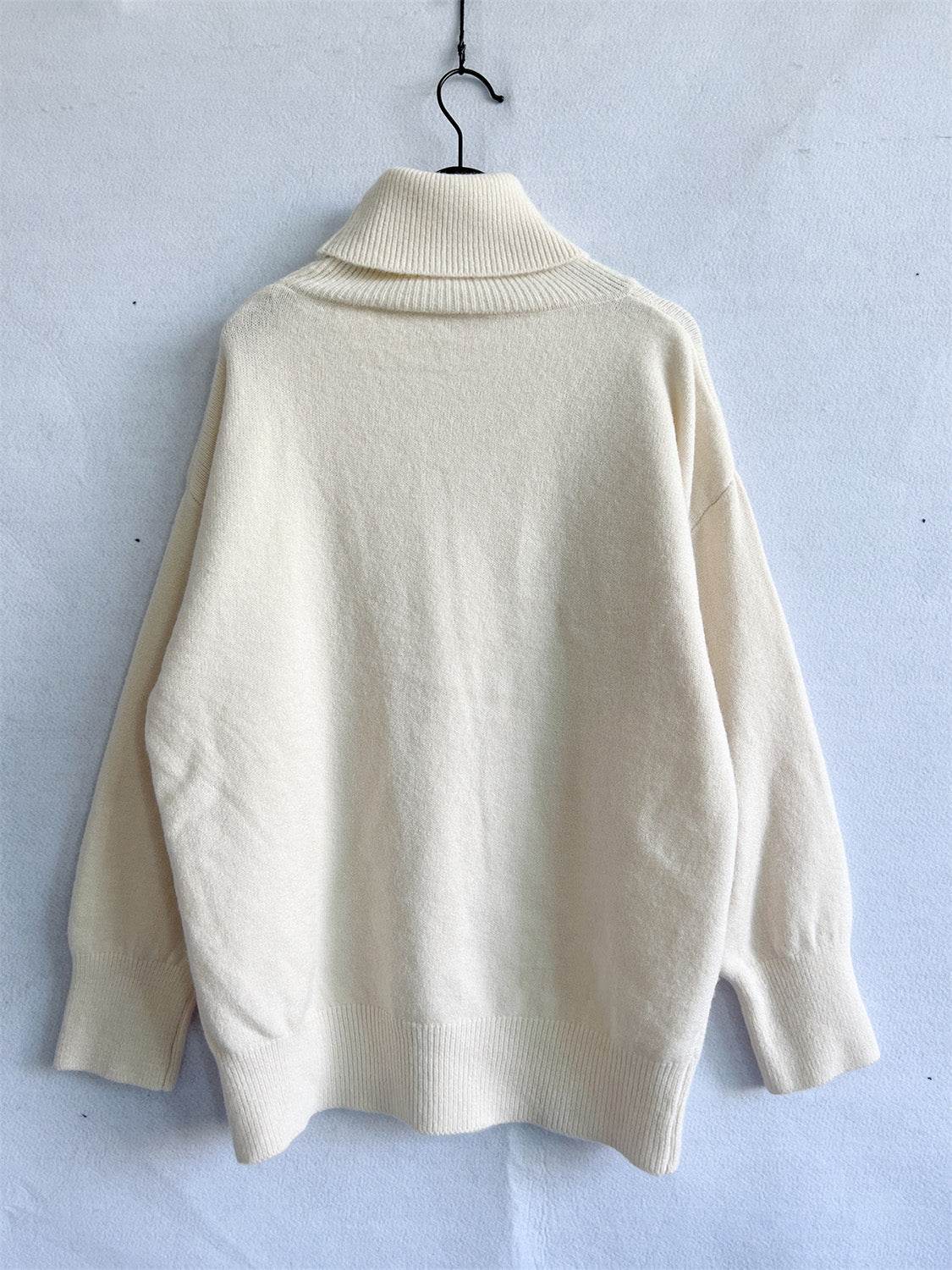 Turtleneck Long Sleeve Sweater - Hovatok