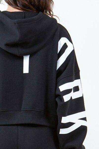 American Bazi Letter Graphic Long Sleeve Drawstring Cropped Hoodie - Hovatok