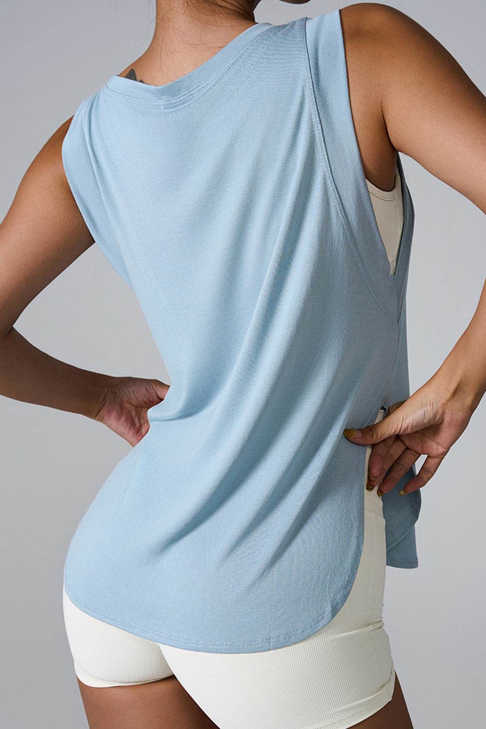 Slit Round Neck Active Tank - Hovatok