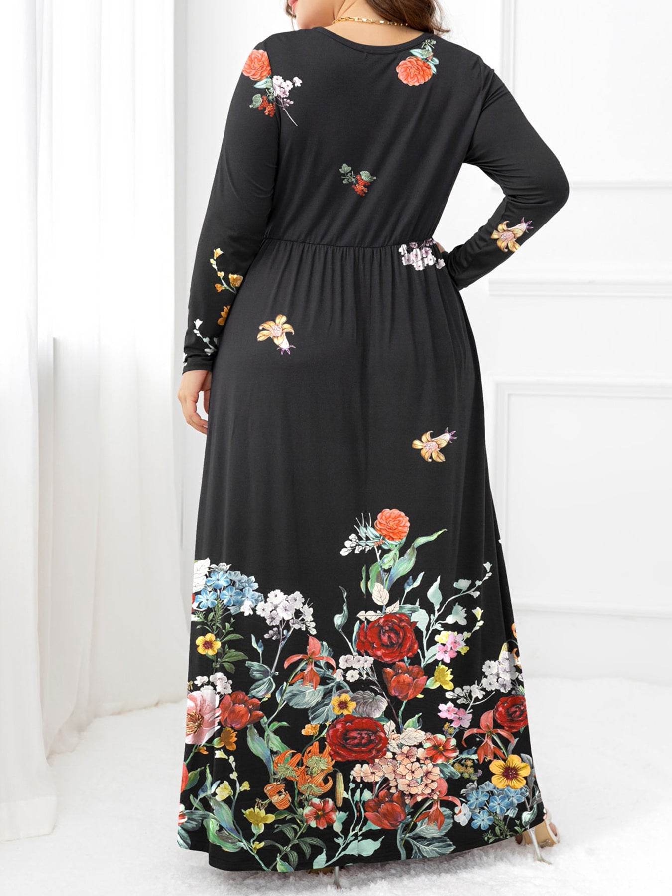Plus Size Round Neck Maxi Dress with Pockets - Hovatok