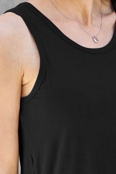 Basic Bae Full Size Round Neck Curved Hem Tank - Hovatok