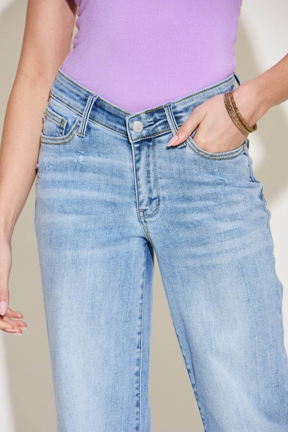 Judy Blue Full Size V Front Waistband Straight Jeans - Hovatok