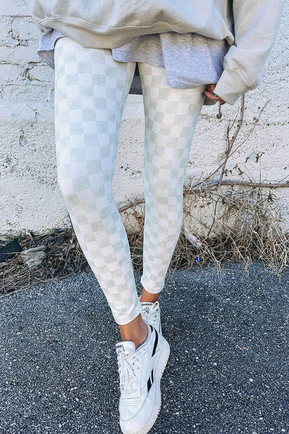 Checkered Elastic Waist Leggings - Hovatok