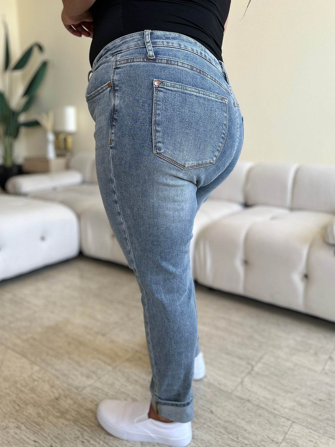 Judy Blue Full Size High Waist Cuff Hem Jeans - Hovatok