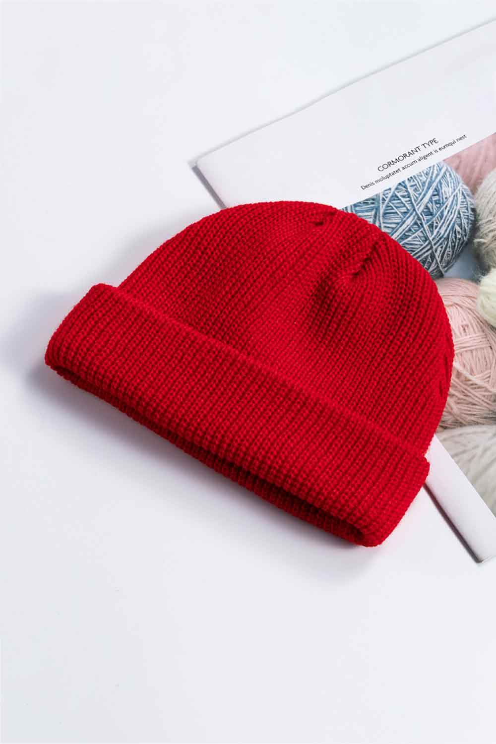 Cozy Rib-Knit Cuff Beanie - Hovatok