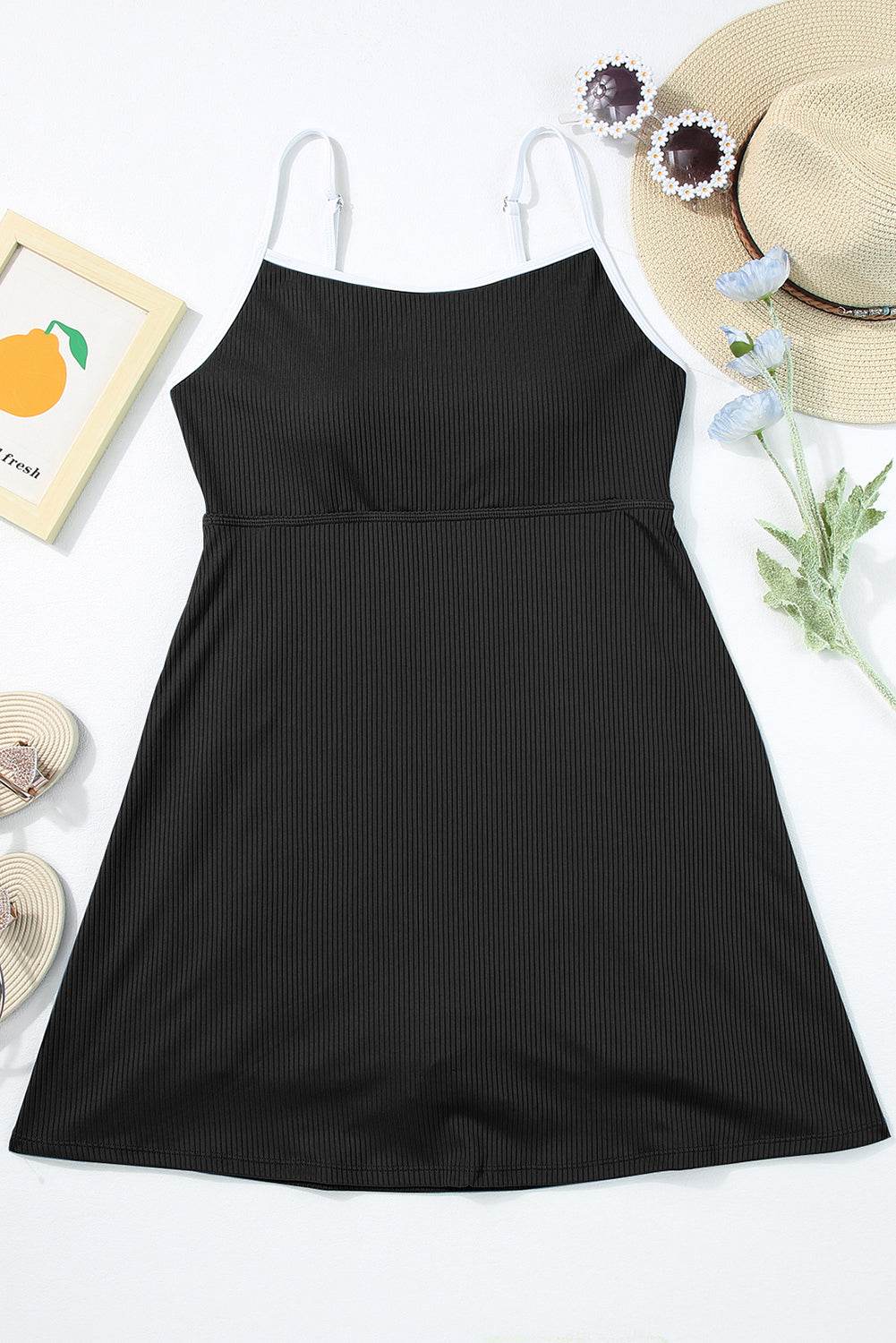 Contrast Trim Scoop Neck One-Piece Swimwear - Hovatok