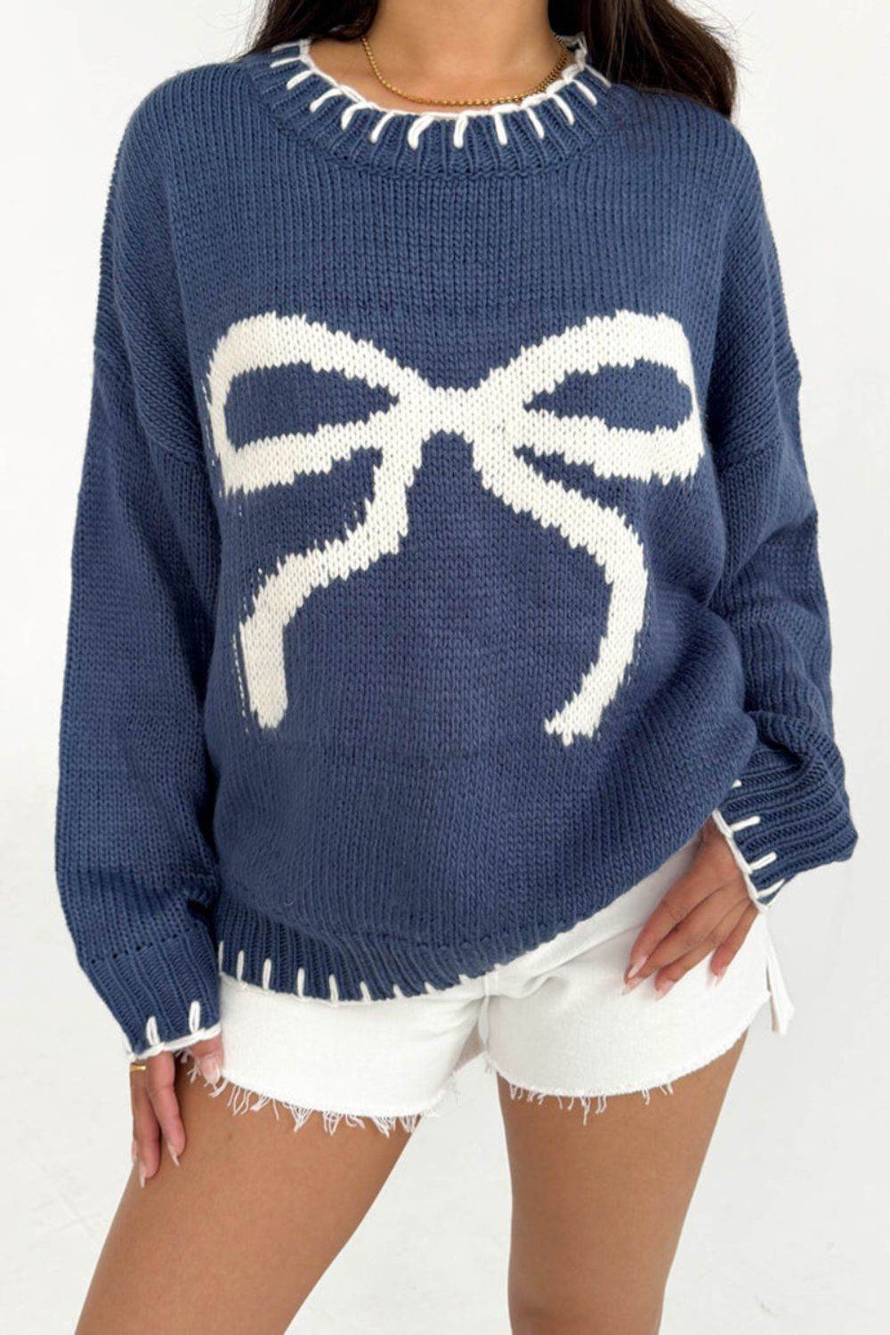 Bow Graphic Round Neck Long Sleeve Sweater - Hovatok