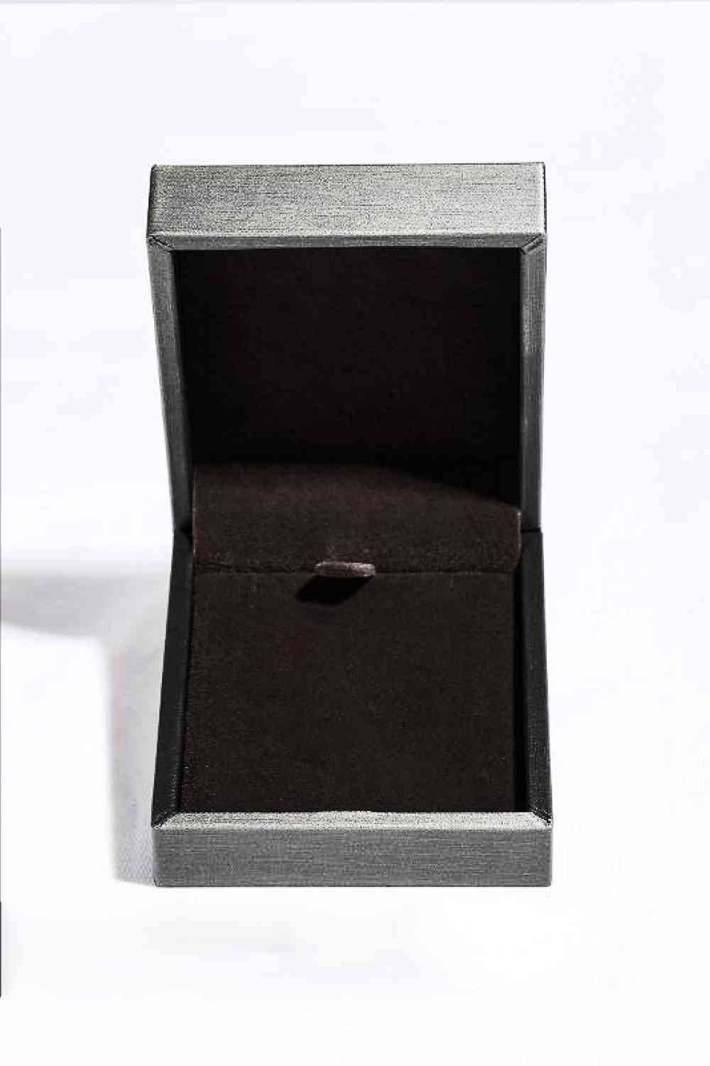 Adored Show Off 1 Carat Moissanite Pendant Necklace - Hovatok