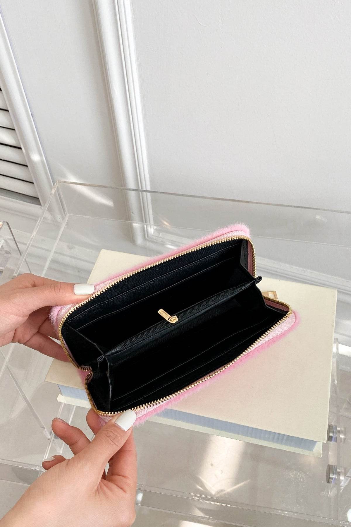 Solid Color Fluff Rectangle Wallet - Hovatok