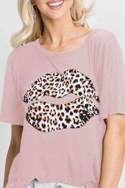 Heimish Full Size Leopard Lip Round Neck Short Sleeve T-Shirt Plus Size - Hovatok