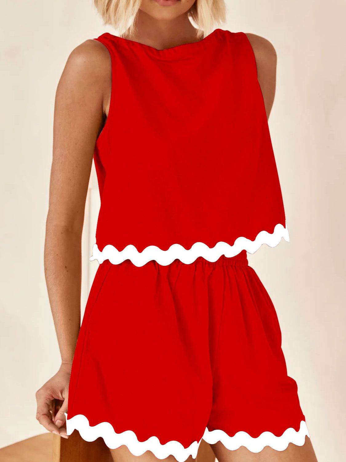 Contrast Trim Round Neck Tank and Shorts Set - Hovatok