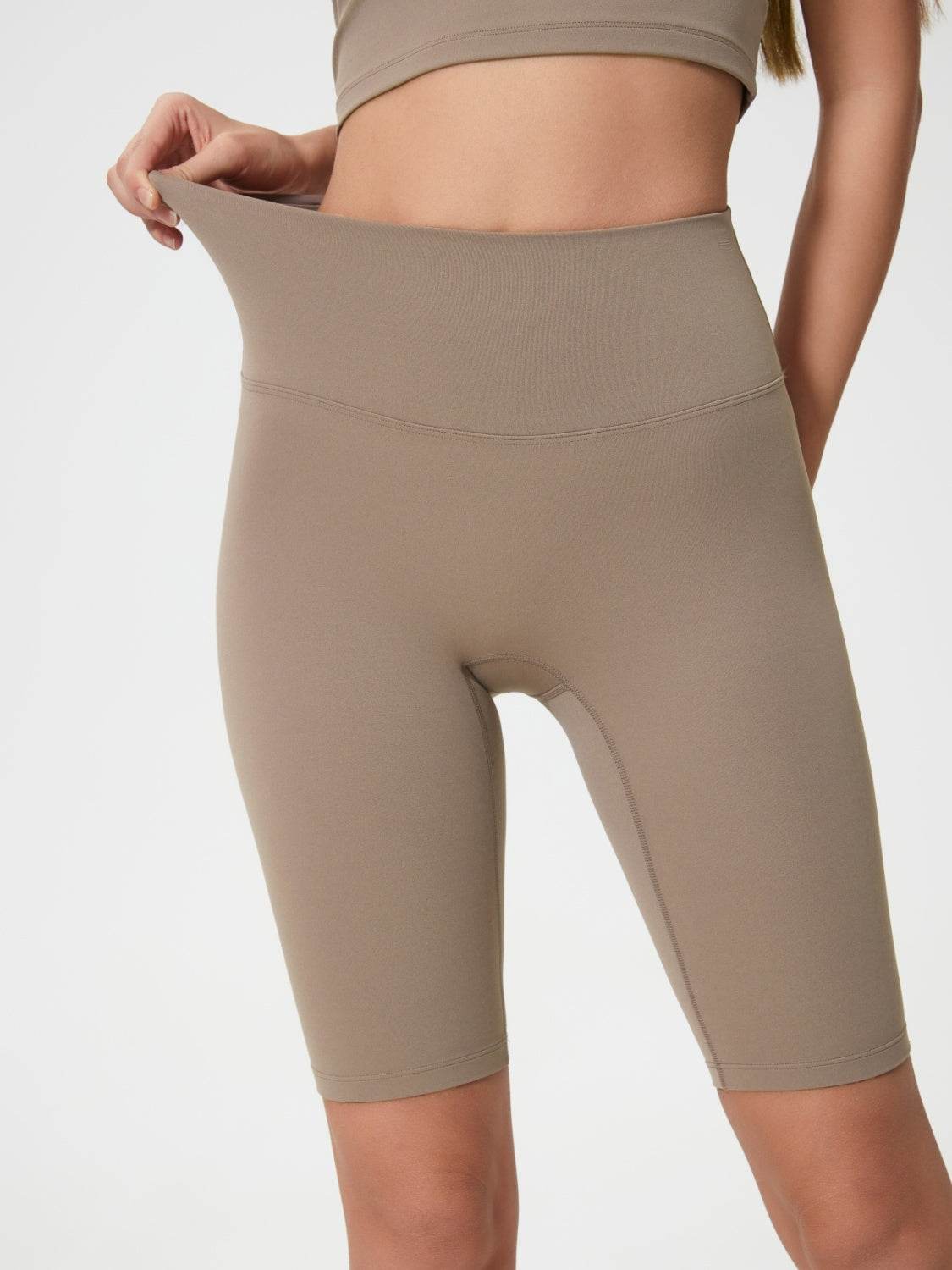 Millennia High Rise Wide Waistband Active Shorts - Hovatok