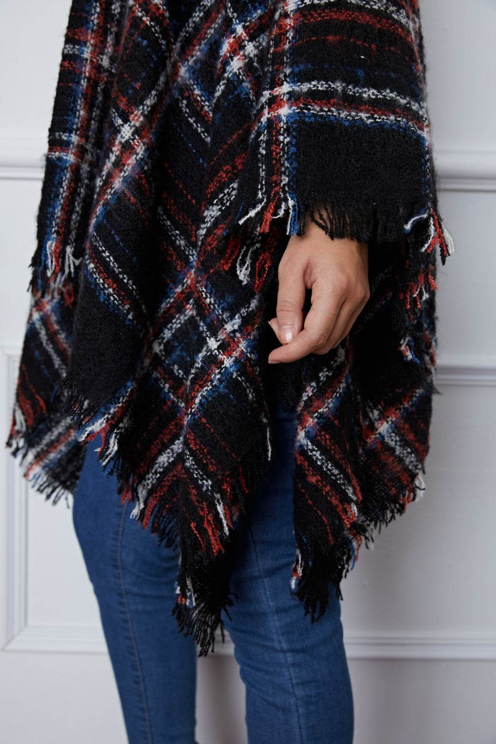 Shiny Turtleneck Plaid Raw Hem Sweater - Hovatok