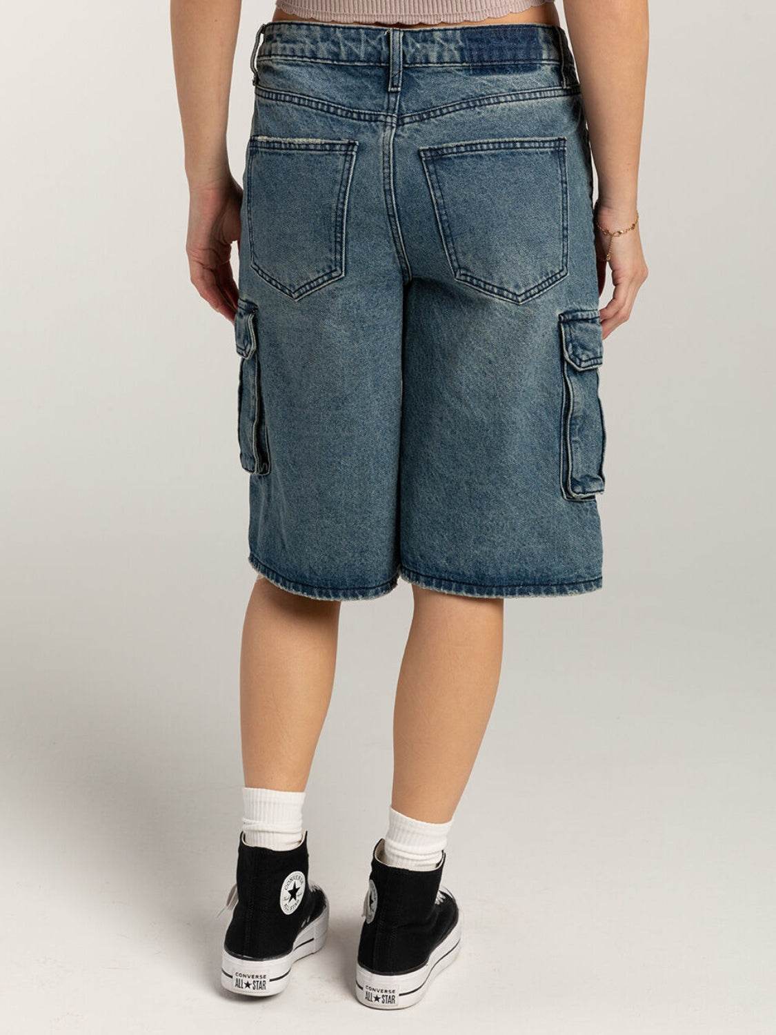 Mid-Rise Waist Denim Shorts with Pockets - Hovatok