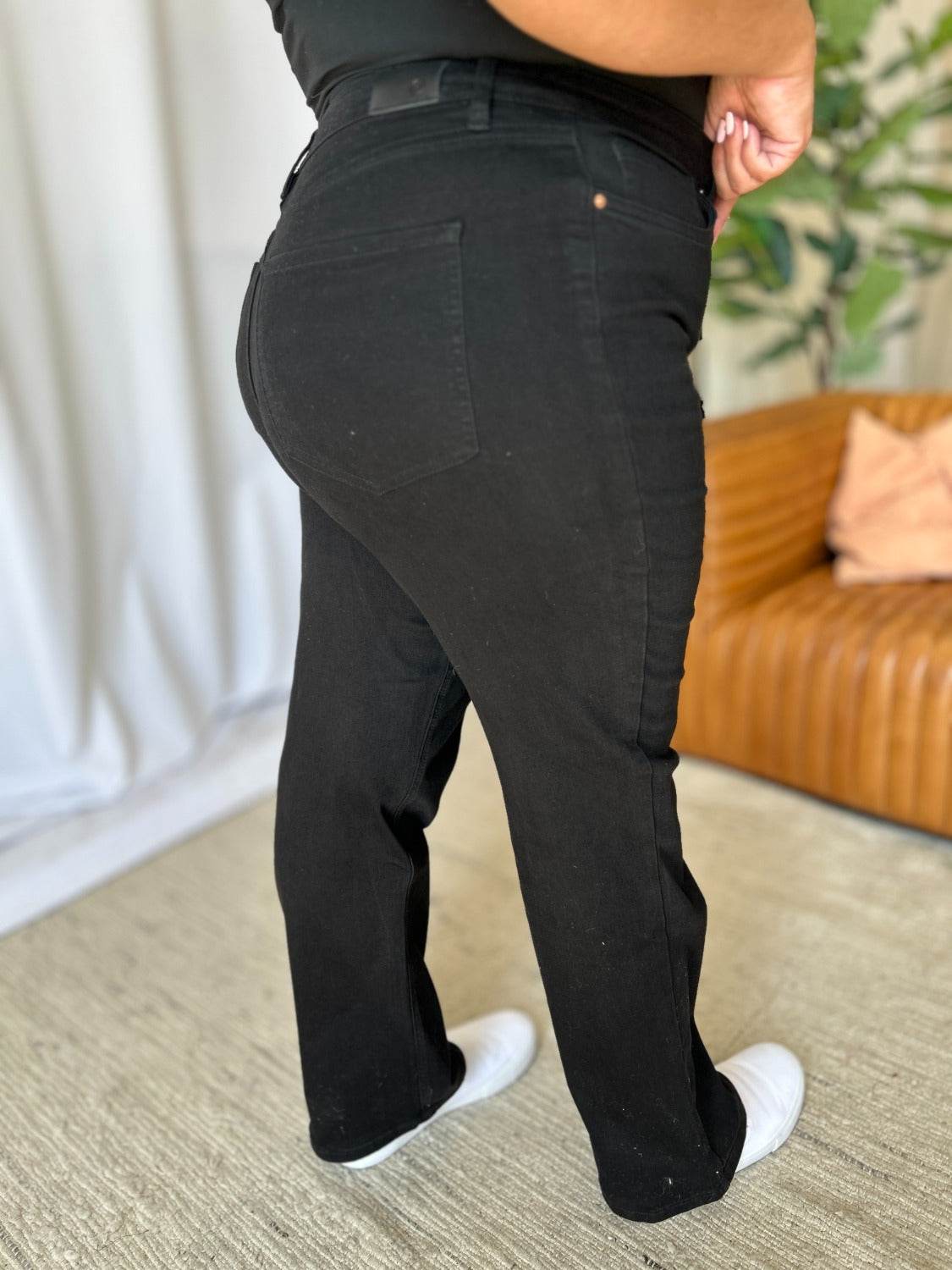 RFM High Rise Straight Tummy Control Jeans - Hovatok