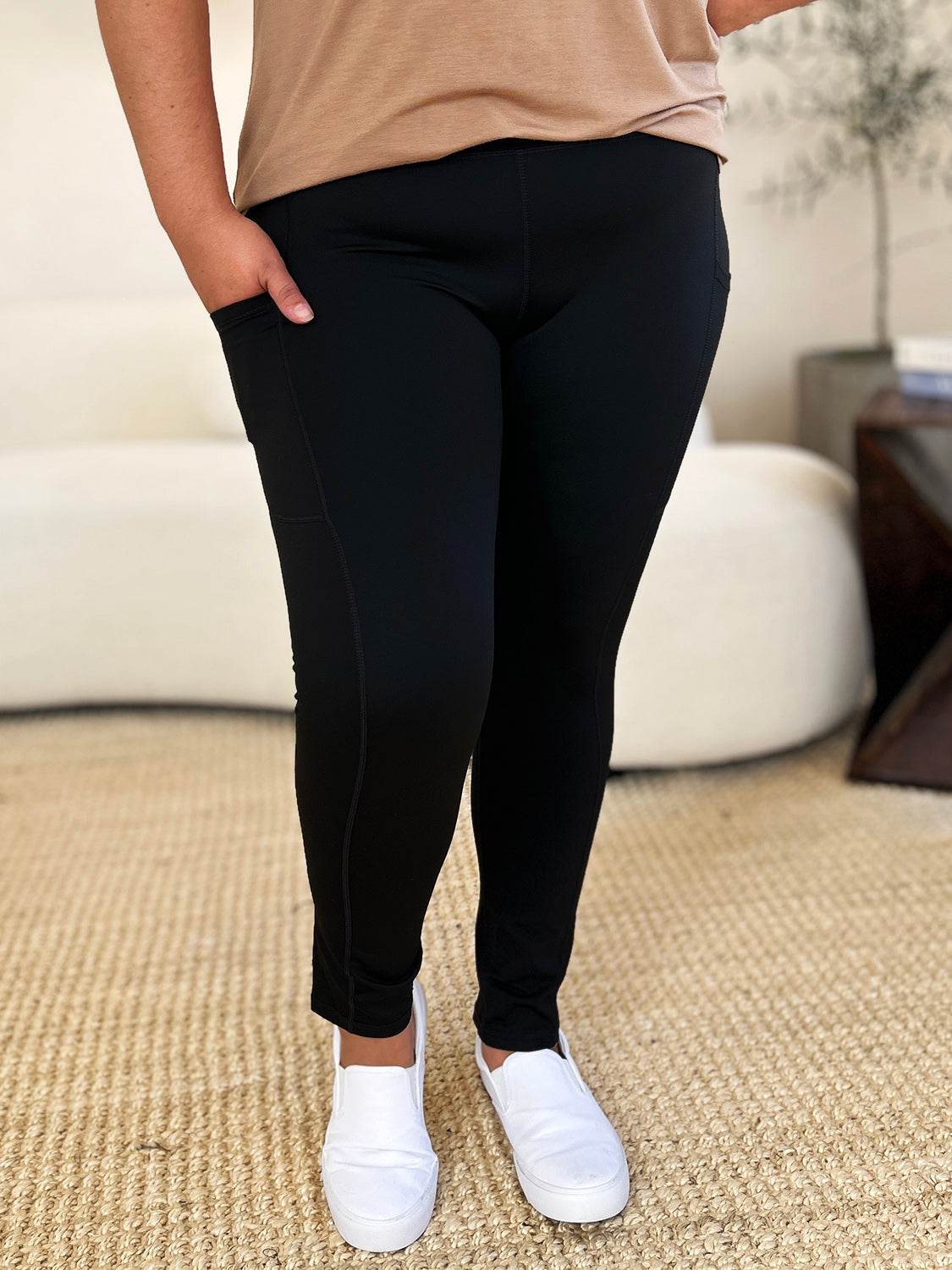 Wide Waistband Sports Leggings - Hovatok