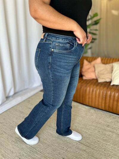RFM Full Size High Rise Straight Tummy Control Jeans - Hovatok