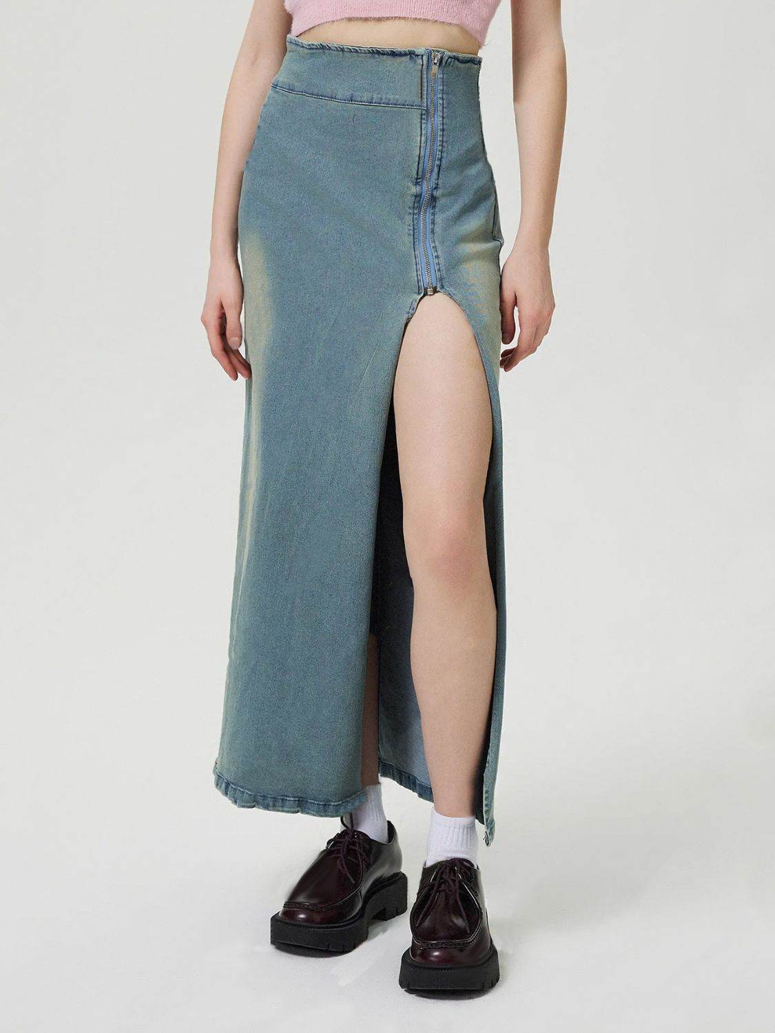 Slit Denim Skirt with Zip - Hovatok