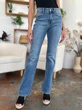 Judy Blue Full Size Mid-Rise Waist Straight Jeans - Hovatok