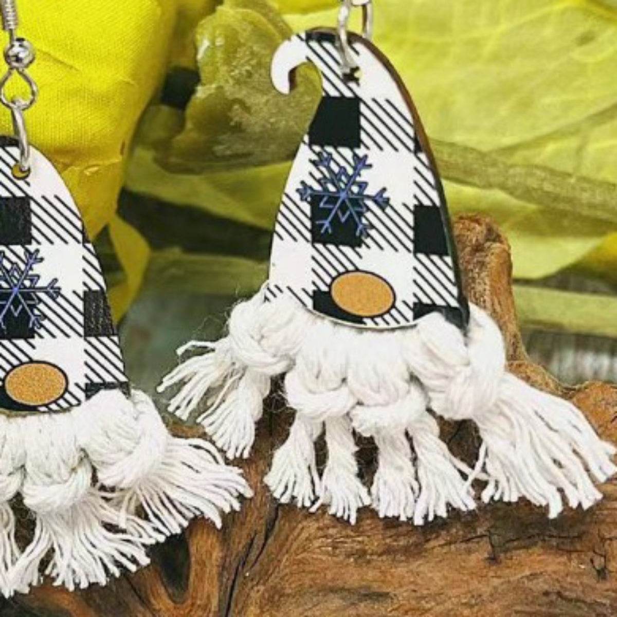 Xylem Pointed Hat Tassel Earrings - Hovatok