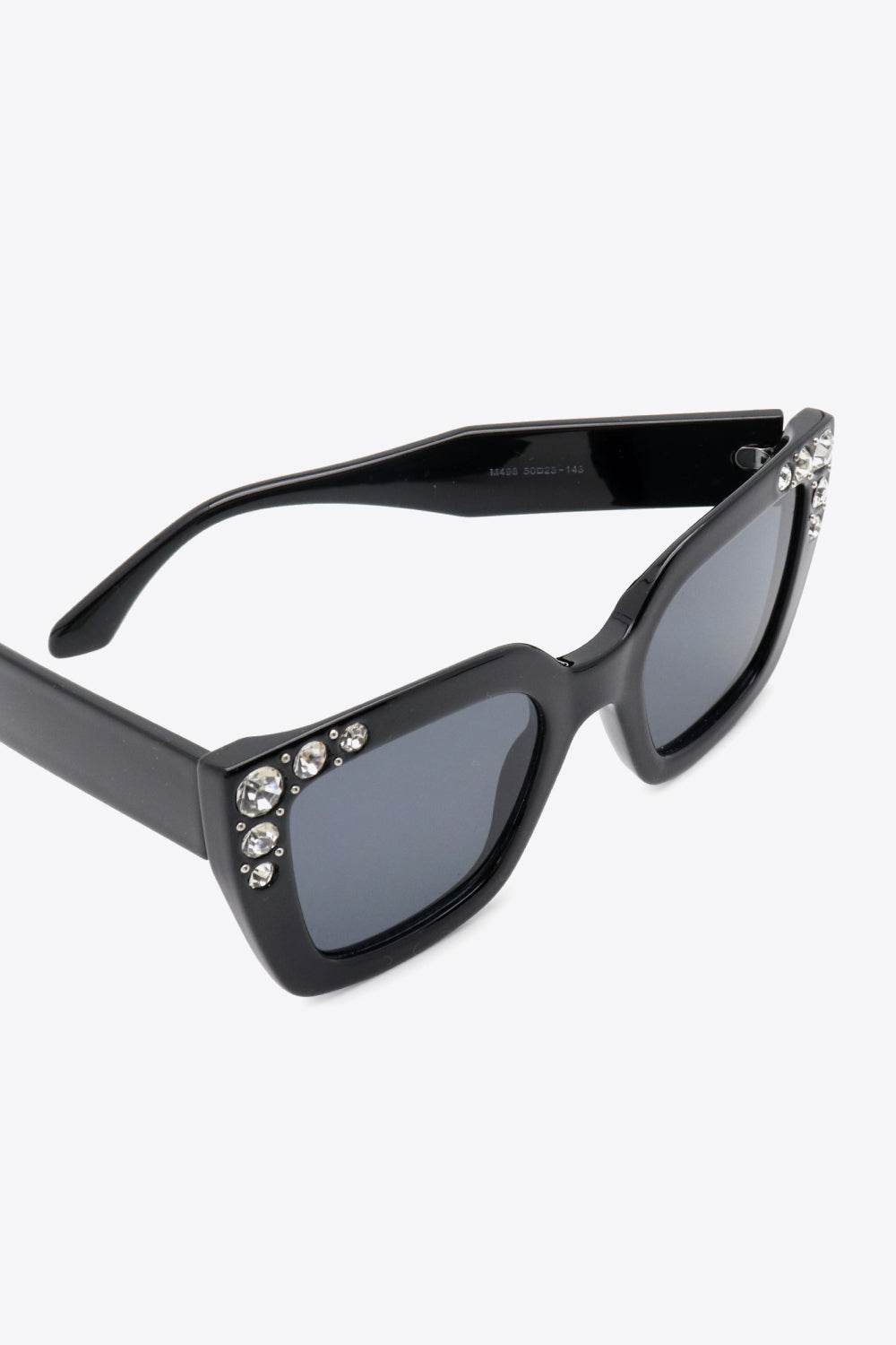Inlaid Rhinestone Polycarbonate Sunglasses - Hovatok