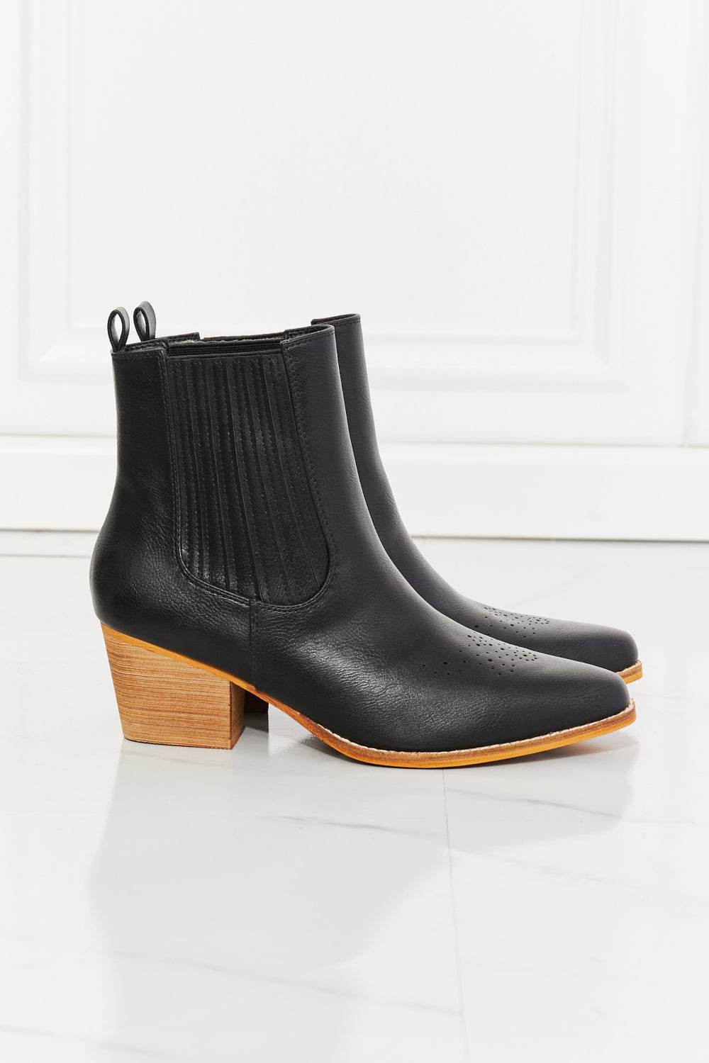 MMShoes Love the Journey Stacked Heel Chelsea Boot in Black - Hovatok