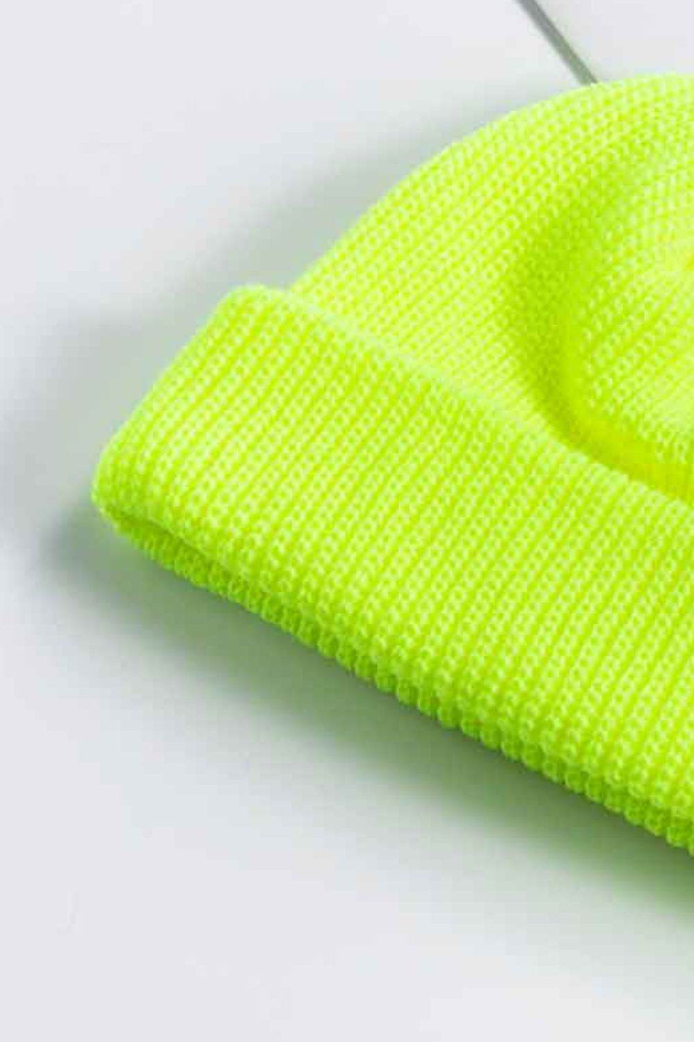 Cozy Rib-Knit Cuff Beanie - Hovatok