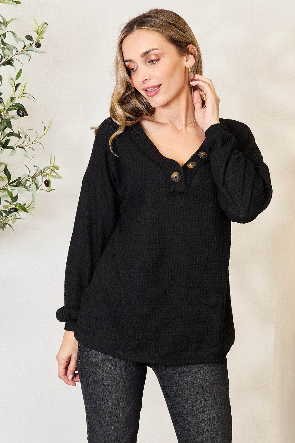Zenana Buttoned Long Sleeve Blouse - Hovatok