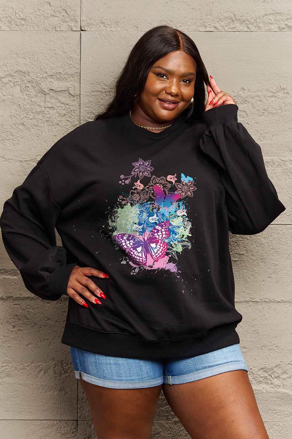 Simply Love Simply Love Full Size Butterfly Graphic Sweatshirt - Hovatok