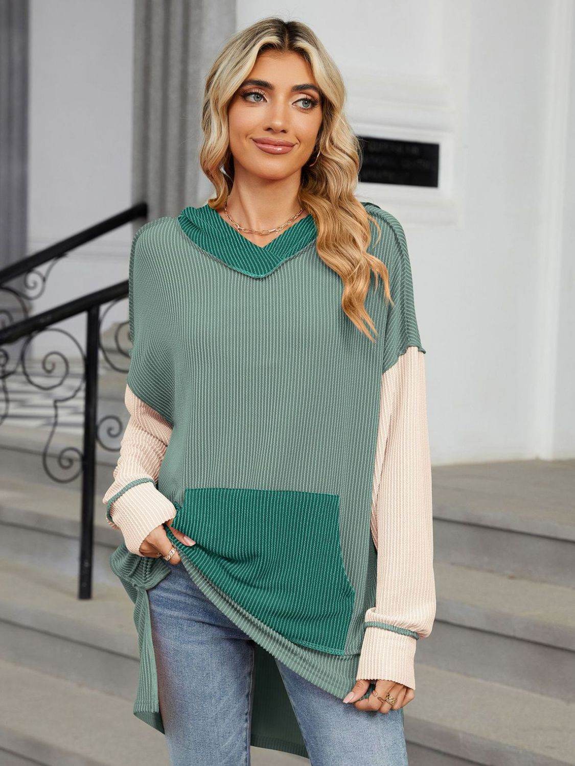 Double Take Contrast Hooded Long Sleeve Top - Hovatok