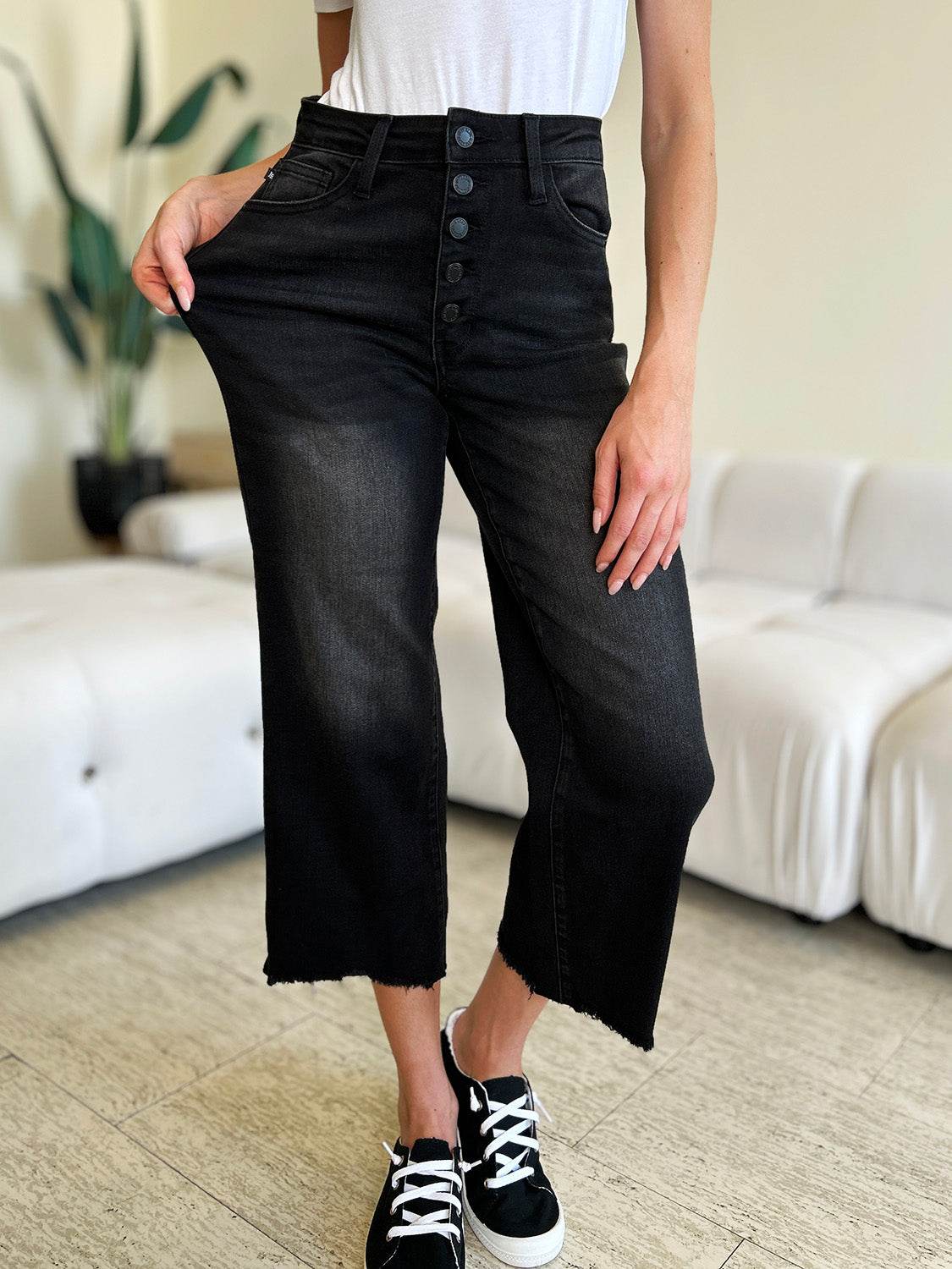 Judy Blue Full Size High Waist Button Fly Jeans - Hovatok