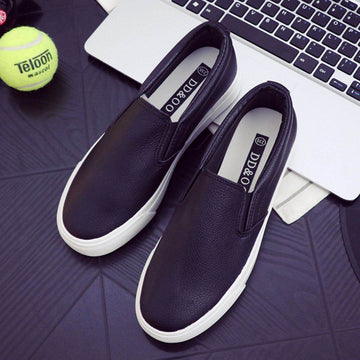 Round Toe Flat Slip-Ons - Hovatok
