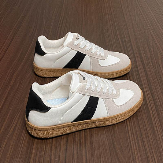 Contrast Flat Sneakers - Hovatok