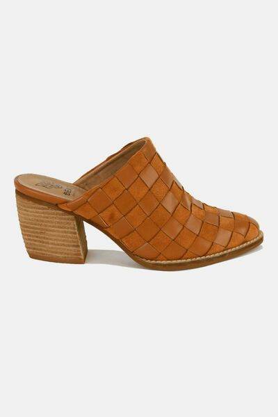 Beast Fashion Woven Checkerboard Block Heel Mule Shoes - Hovatok