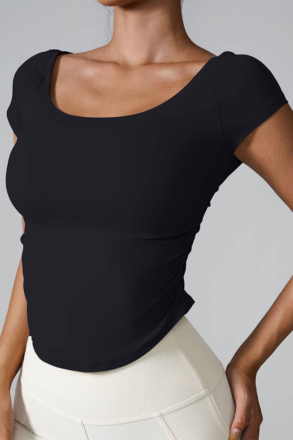 Round Neck Short Sleeve Active T-Shirt - Hovatok