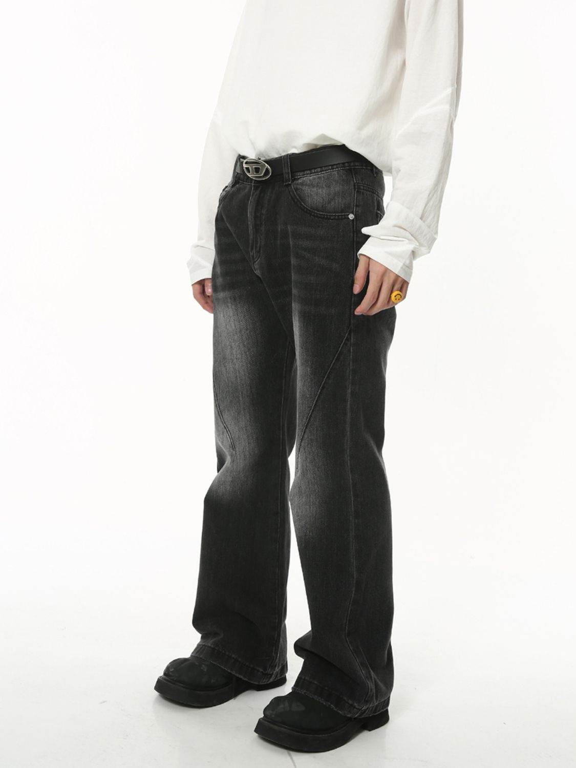 Men's Mid Rise Jeans with Pockets - Hovatok
