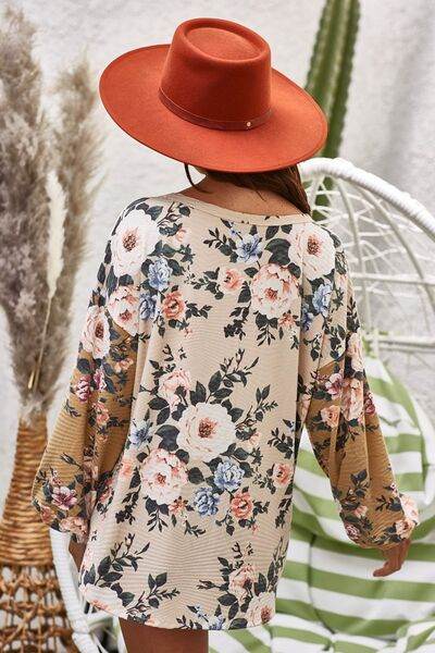 BiBi Floral Jacquard Color Block Top - Hovatok