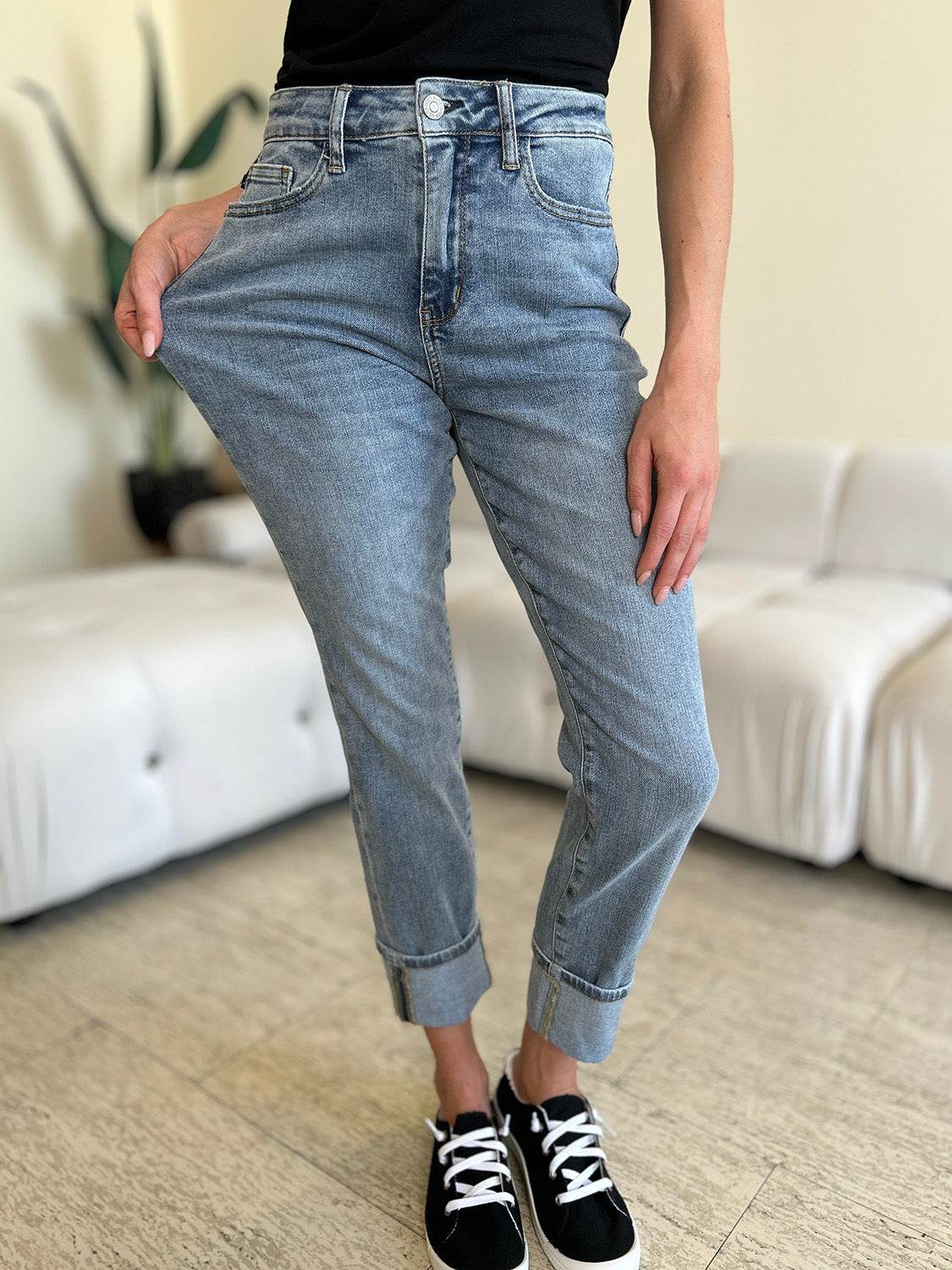 Judy Blue Full Size High Waist Cuff Hem Jeans - Hovatok