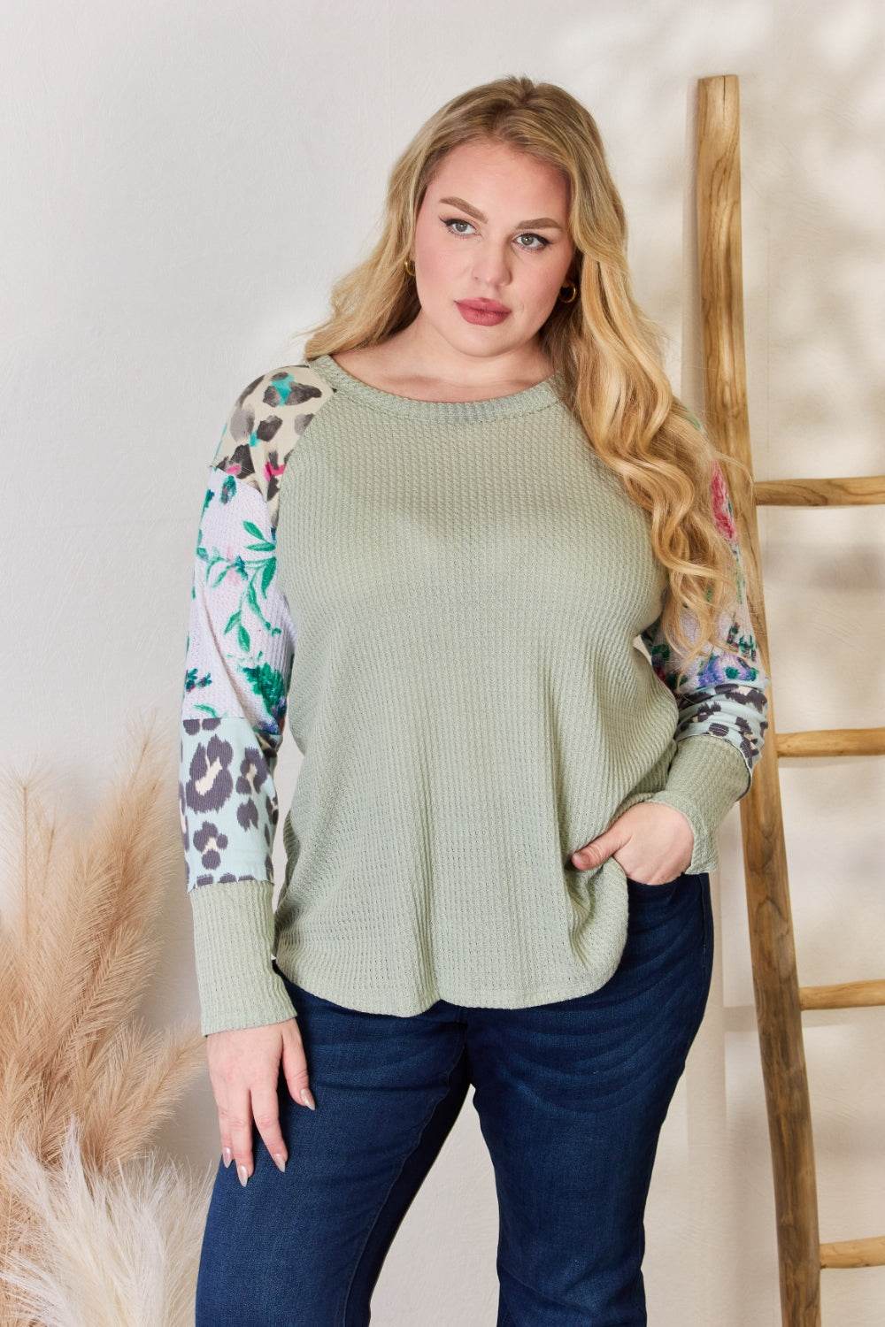 Hailey & Co Full Size Printed Round Neck Blouse - Hovatok