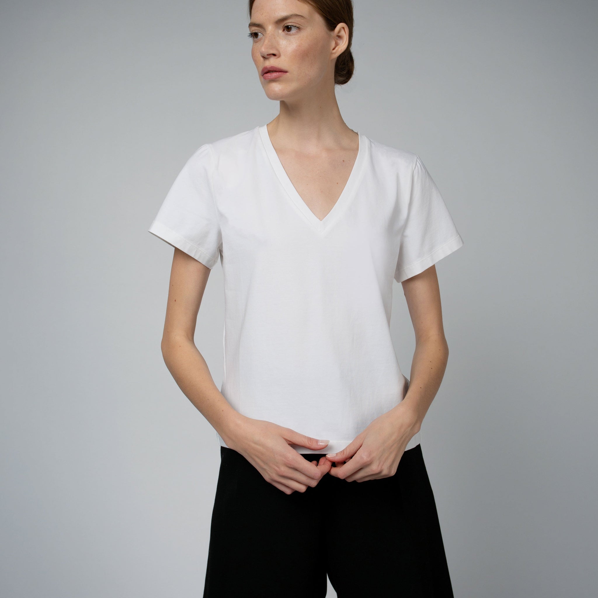 MAGDA ORGANIC COTTON V-NECK T-SHIRT IN WHITE
