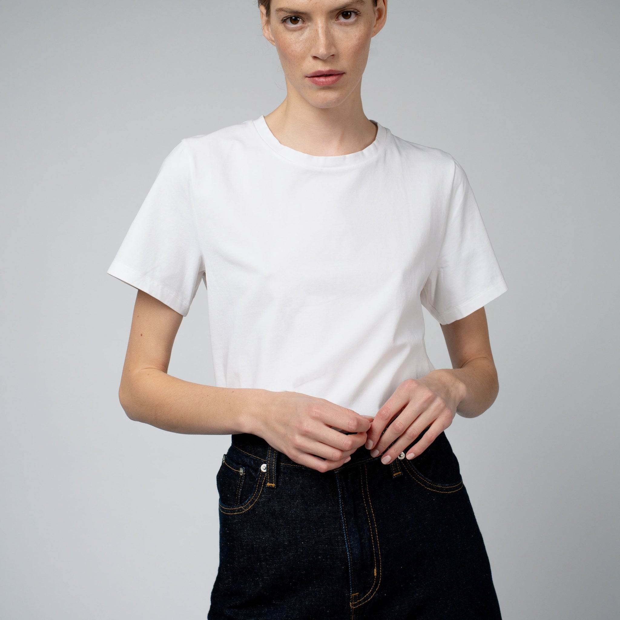 JEN ORGANIC COTTON CREW NECK BODYSUIT IN WHITE