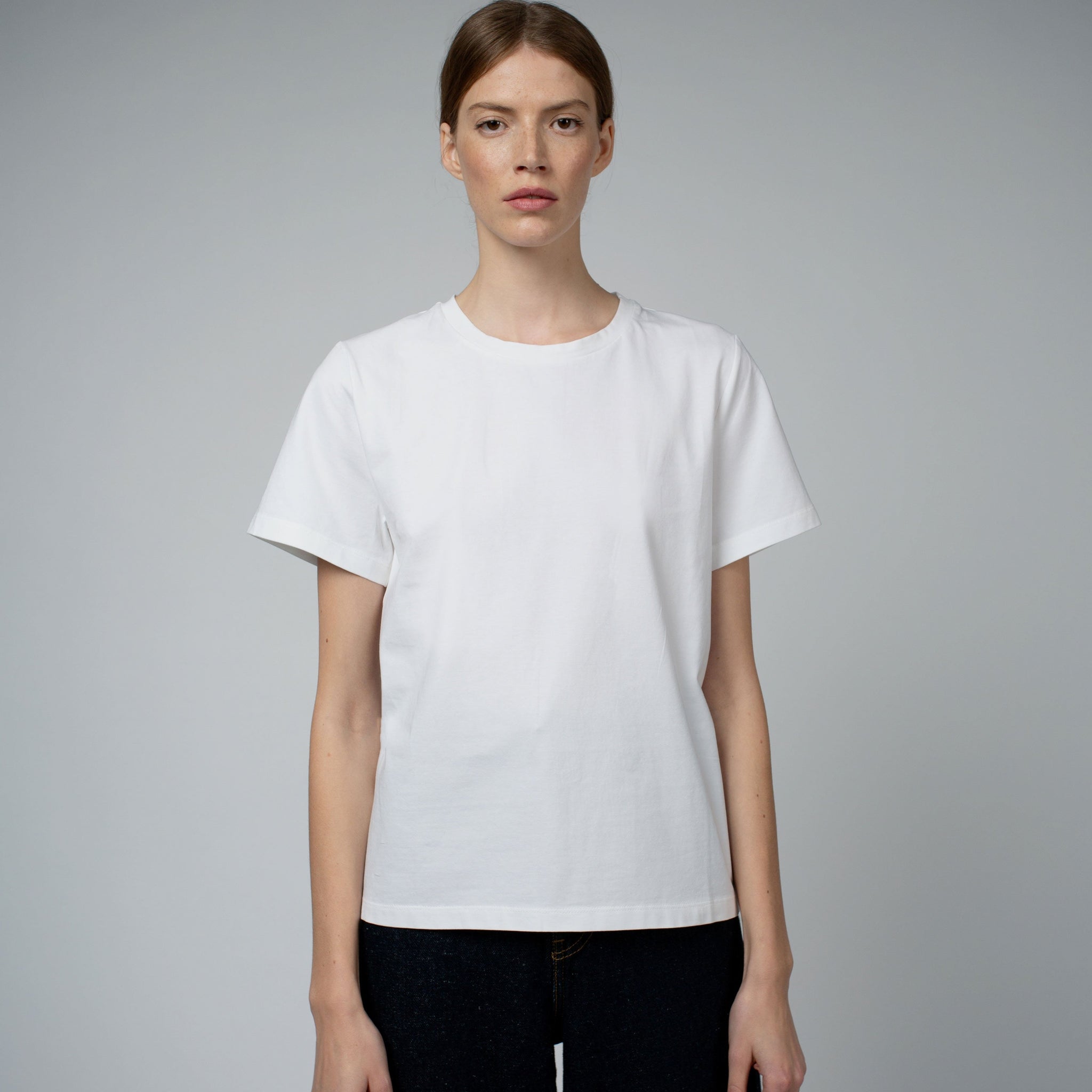 ADRY ORGANIC COTTON CREW NECK T-SHIRT IN WHITE