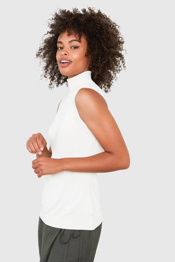 HEPBURN SLEEVELESS VISCOSE SWEATER IN CREAM