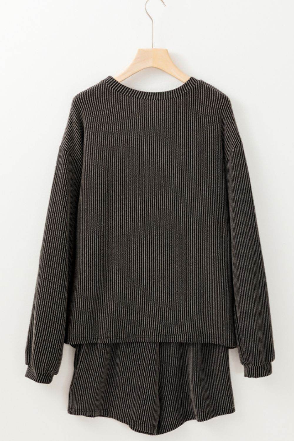 Corded Checkerboard Baseball Graphic Long Sleeve Top and Shorts Set - Hovatok