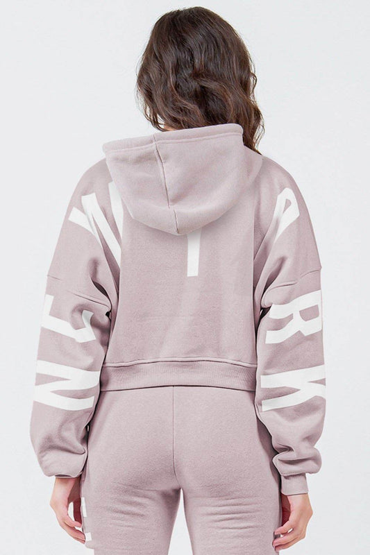American Bazi Letter Graphic Long Sleeve Drawstring Cropped Hoodie - Hovatok